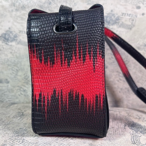 Sondra Roberts Square crossbody red and black bag - Picture 5 of 13